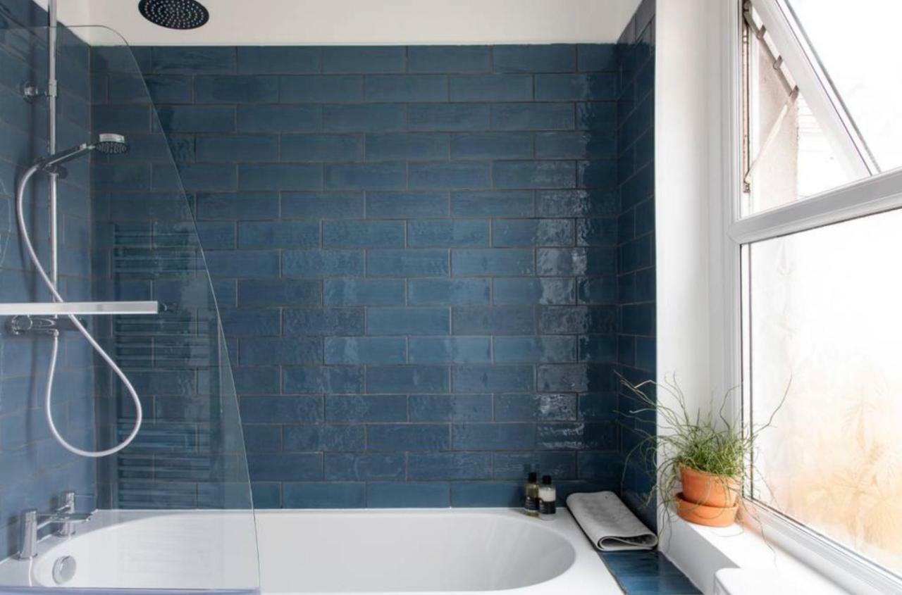 Beautiful Two Bed Mumbles Flat - With Parking Space Экстерьер фото